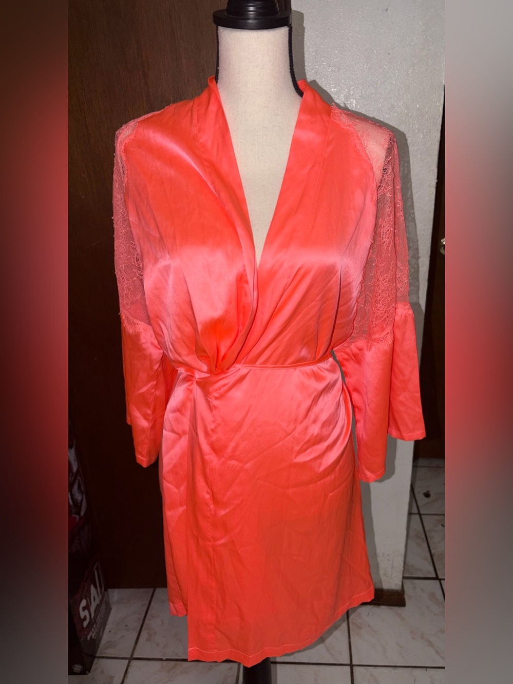 Victoria's Secret Coral Satin Lace-Trim Wrap Robe M/L